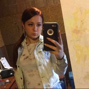 Meet your Posher, Nessa